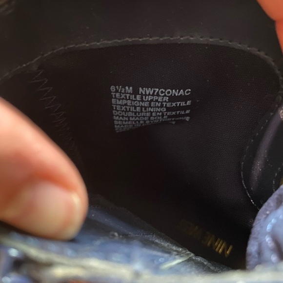 Nine West Navy Booties - Picture 4 of 4